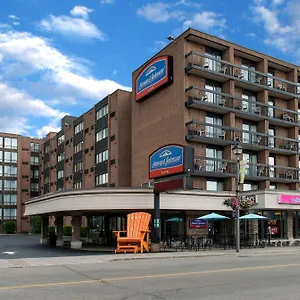 Howard Johnson Plaza By Wyndham By The Falls *** מפלי הניאגרה