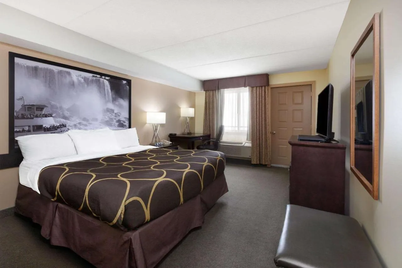Super 8 By Wyndham Niagara Falls By The Falls