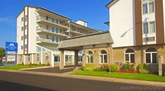 ** Hotel Super 8 By Wyndham Niagara Falls By The Falls Kanada