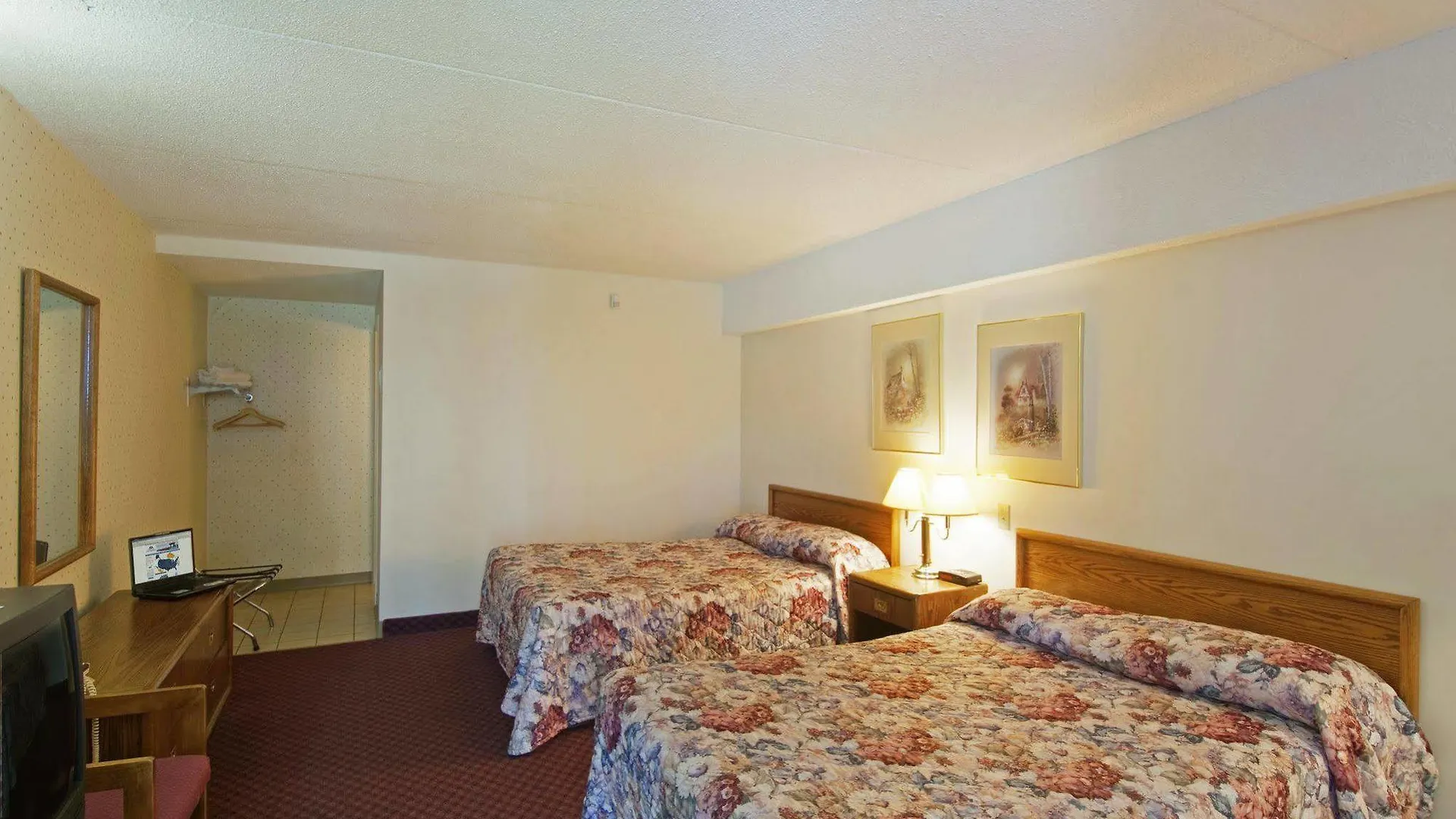 Super 8 By Wyndham Niagara Falls By The Falls 2*,  Kanada